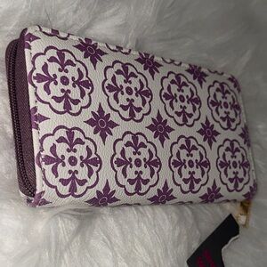 Elegant Purple Patterned Wallet